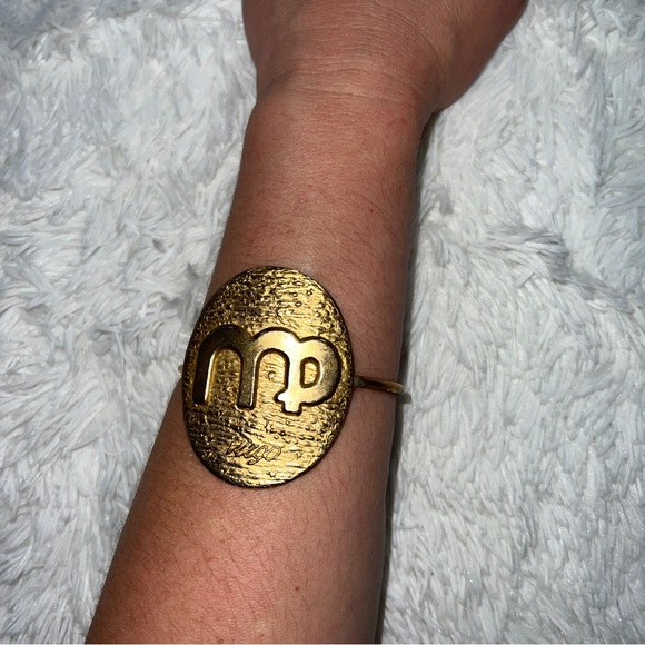 Gold Virgo Cuff - Picture 2 of 4